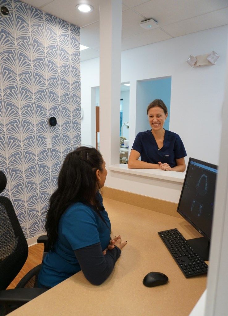 Huza Endodontics Reception